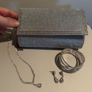 Clutch and Jewelry Set